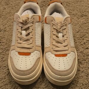 Le Tigre Midtown Lo Sneakers